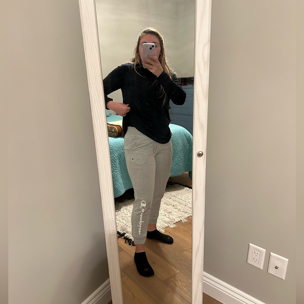 Medium crop jogger sweatpants, Champion cropped joggers